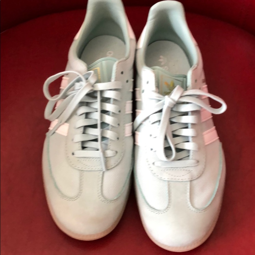 Adidas Tennis Shoes